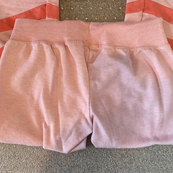 U.S. Polo Assn. pink sweats - Picture 4 of 7